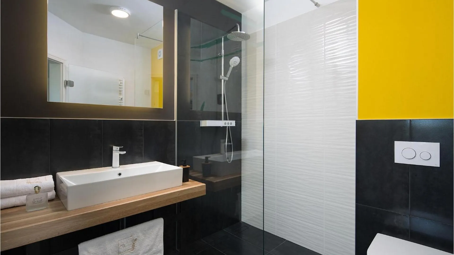 Villa Green Frame Jursici Holiday home