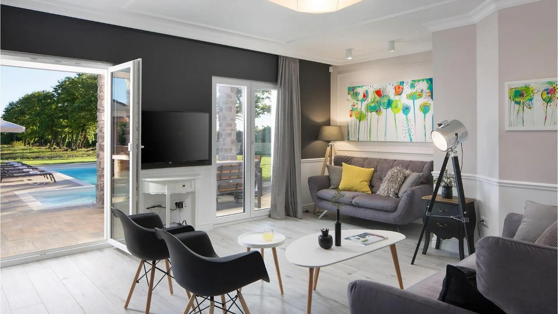 Villa Green Frame Jursici Holiday home